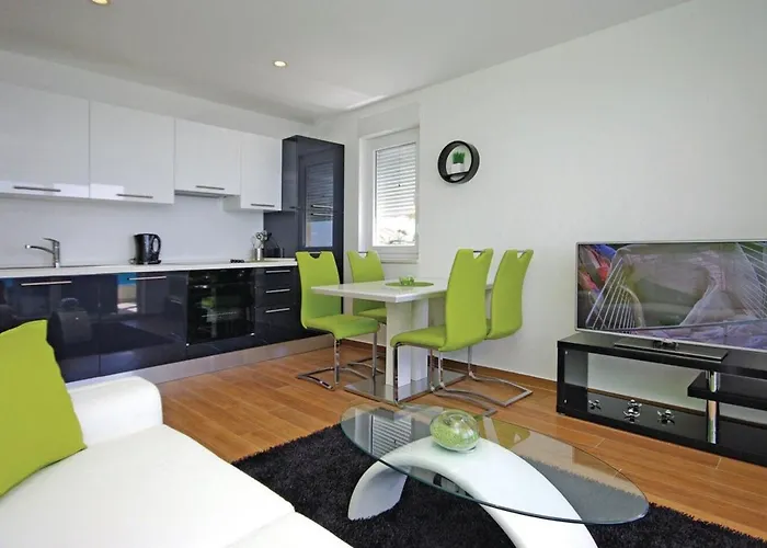 Luxury 马卡尔斯卡