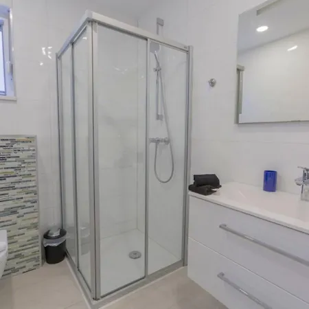 Luxury Διαμέρισμα *